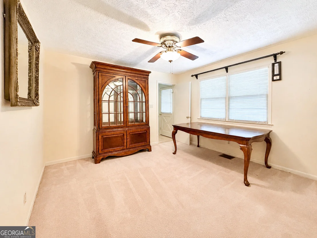 Photo of 345 Elliott Road