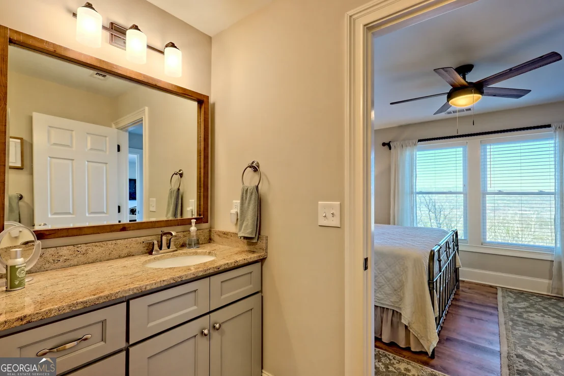 Photo of 916 Arbor Drive