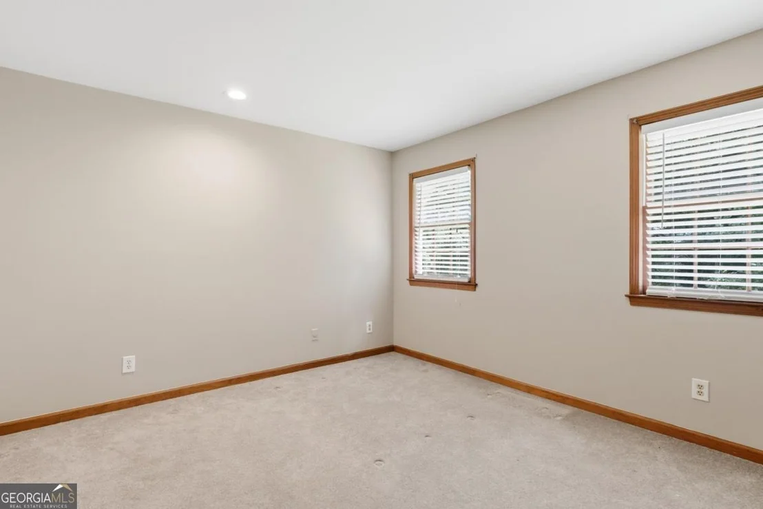 Photo of 3248 Hunterdon Way SE