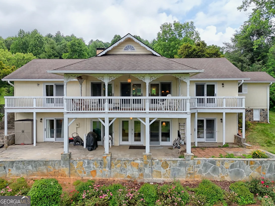 Photo of 70 Fairway Lane