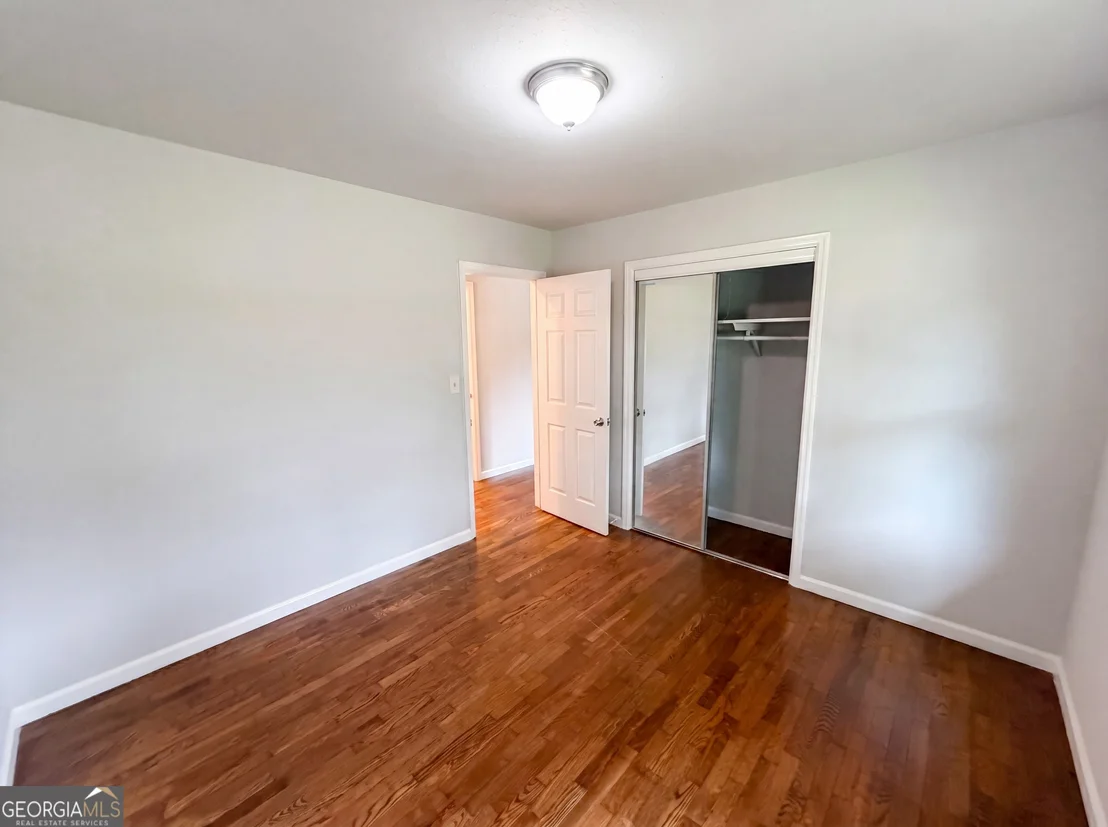 Photo of 5552 Pine Street