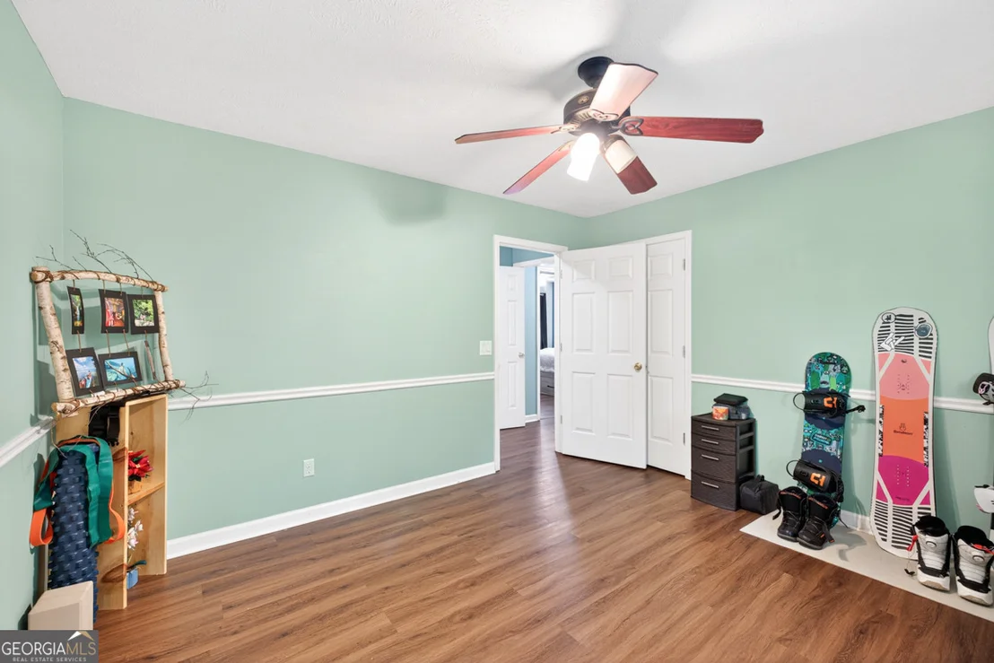 Photo of 386 Ridgewood Drive