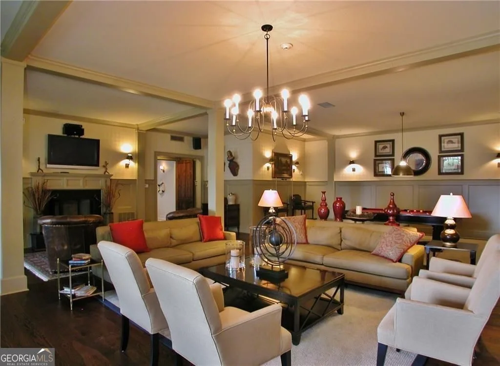 Photo of 6756 Hedge Row Lane