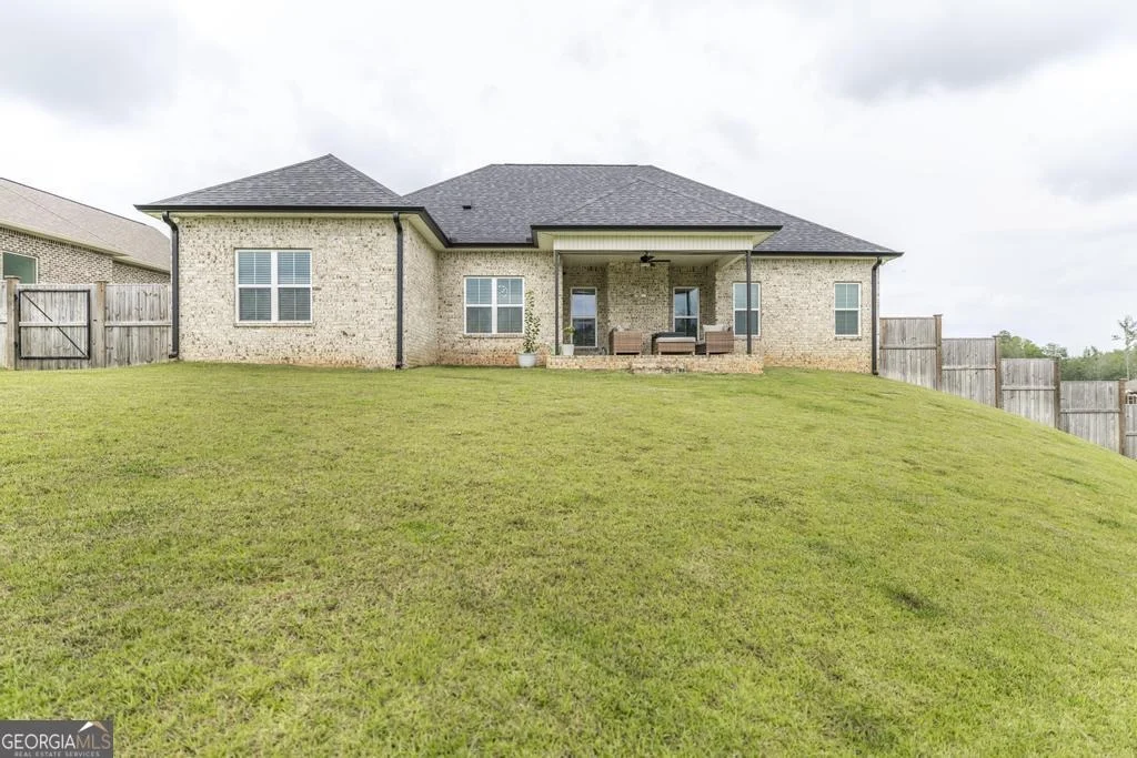 Photo of 426 Rustic Live Oak Trail