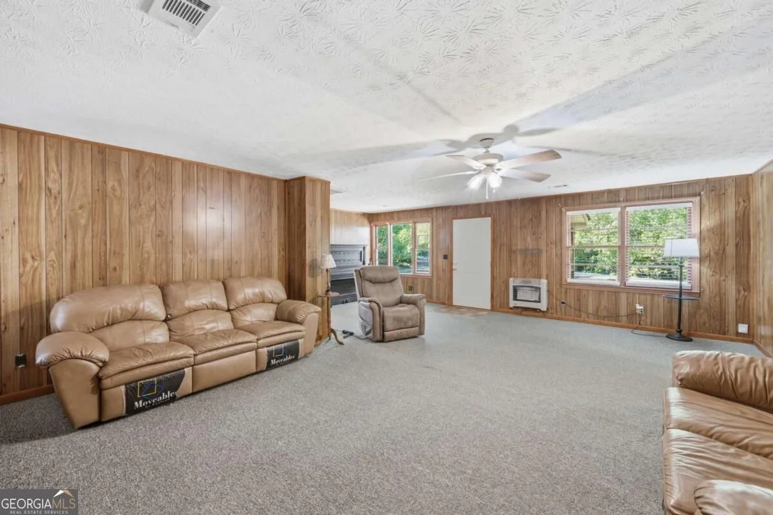 Photo of 1141 Stewart Road