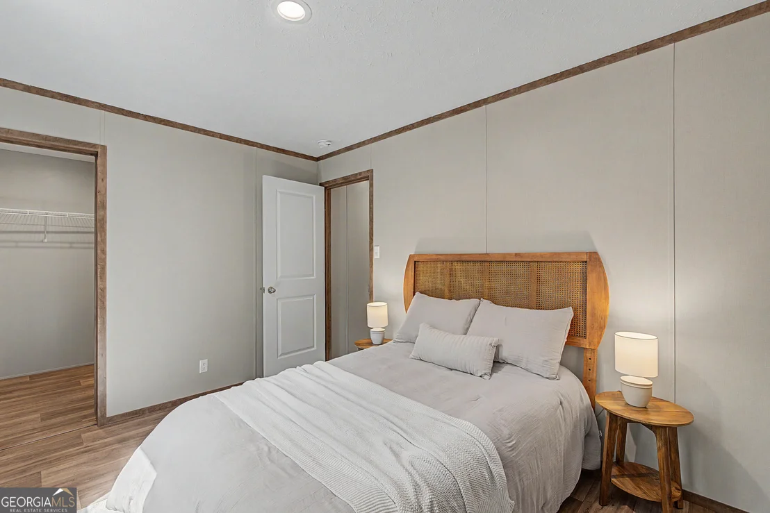 Photo of 1228 Hatcher Drive NE