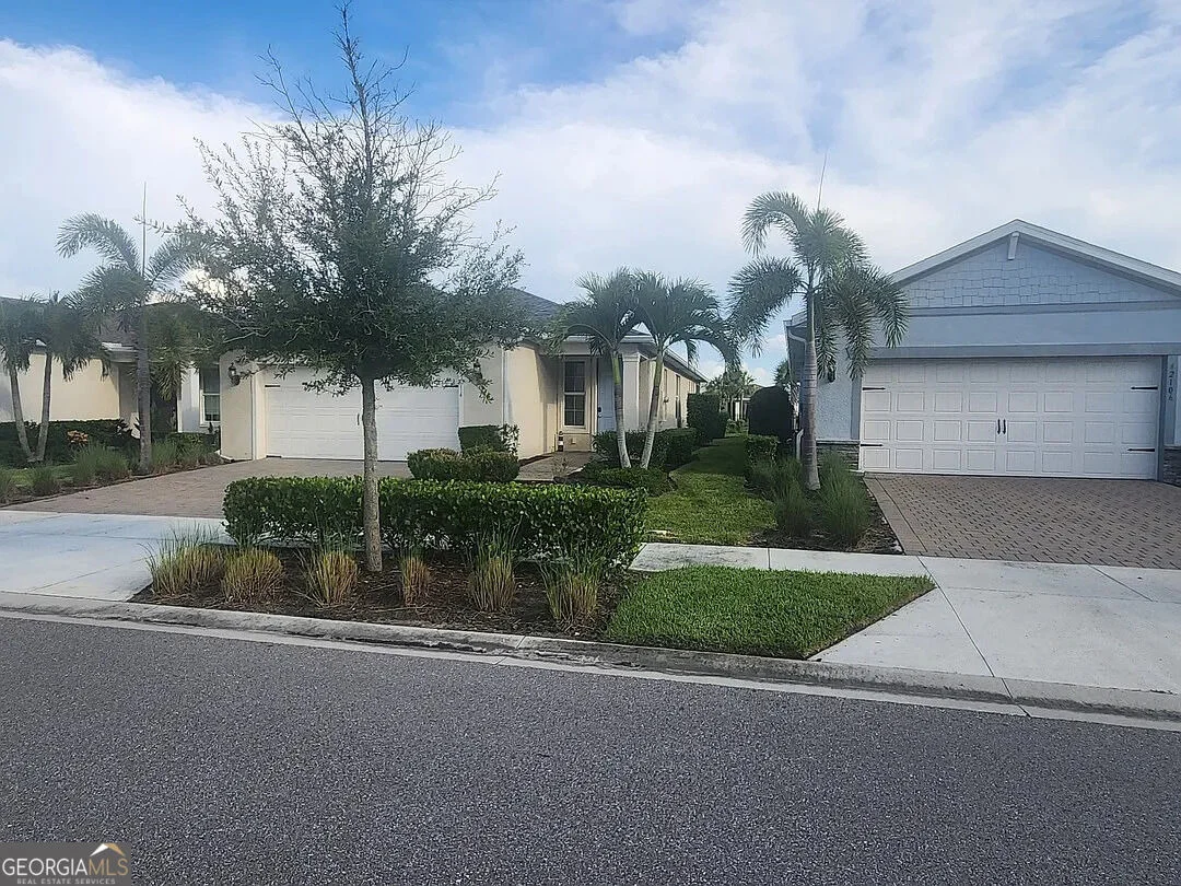 Photo of 42114 Edgewater Drive