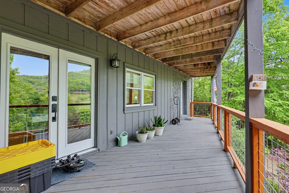 Photo of 854 Saddleback Circle