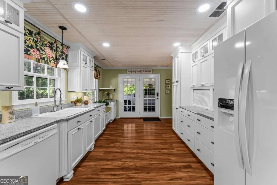 Photo of 118 Pineneedle Road
