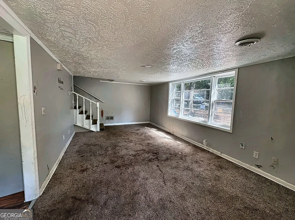 Photo of 7126 Pineview Drive