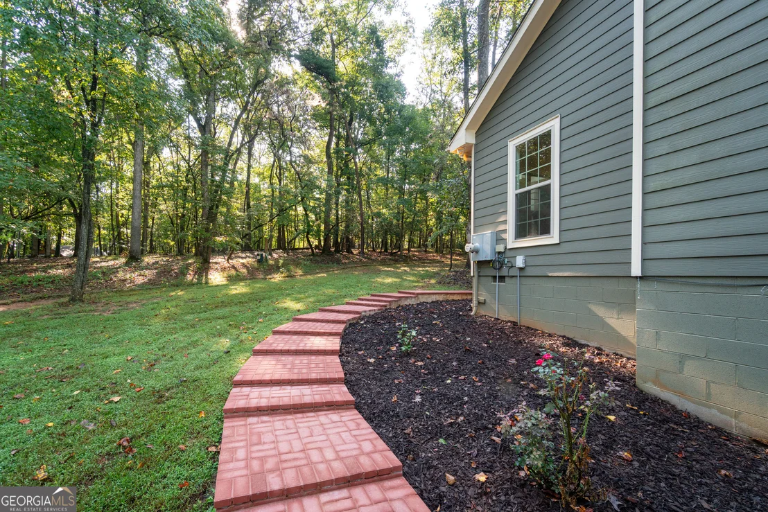 Photo of 629 Crane Trail