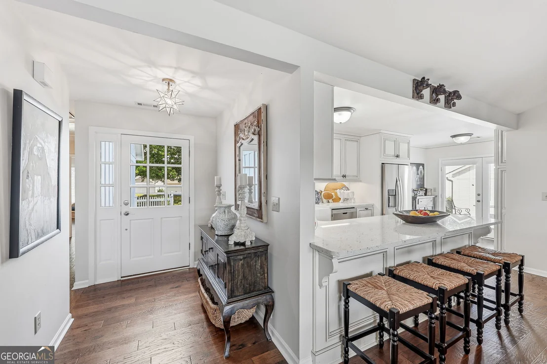 Photo of 3623 N River Road