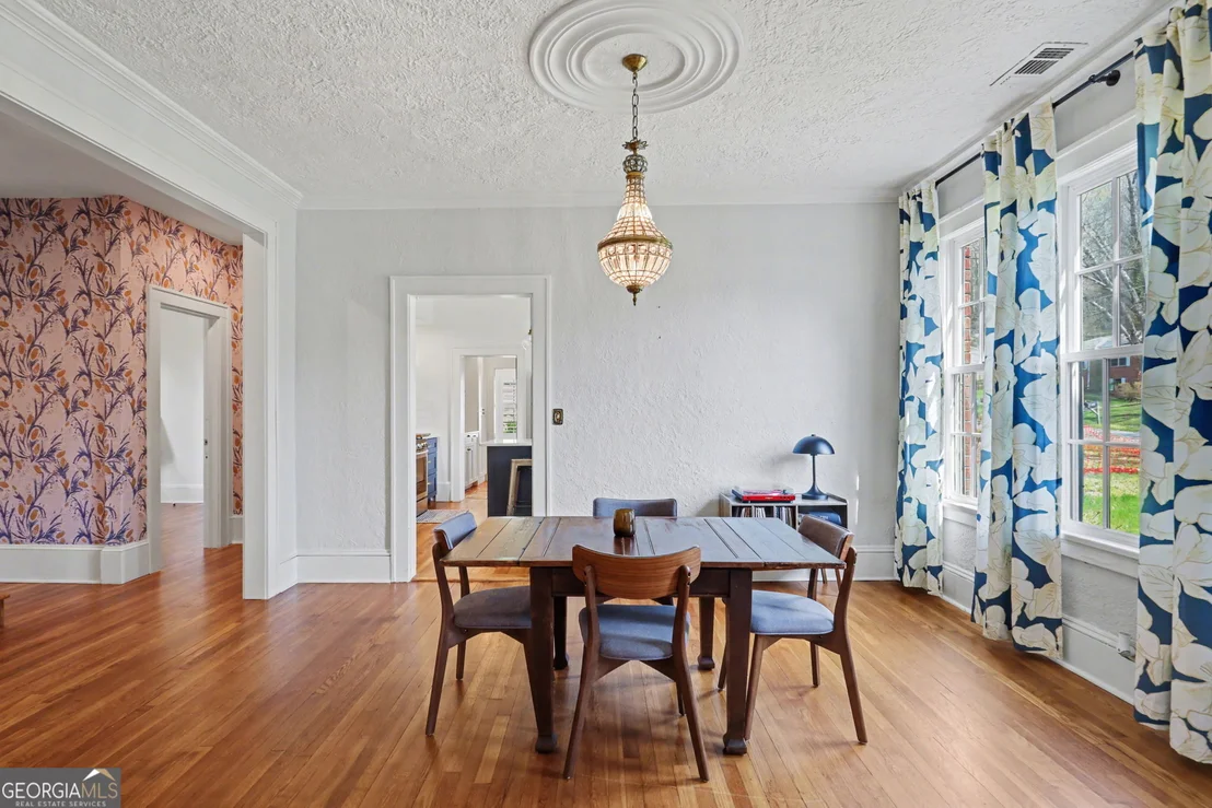 Photo of 33 Maple Street