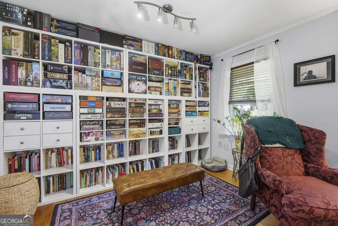 Photo of 1179 Matthews Place
