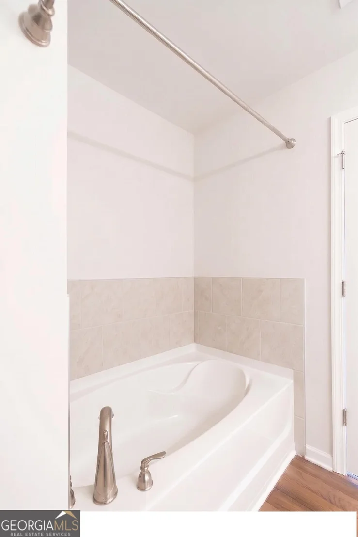 Photo of 1287 Park Center Circle