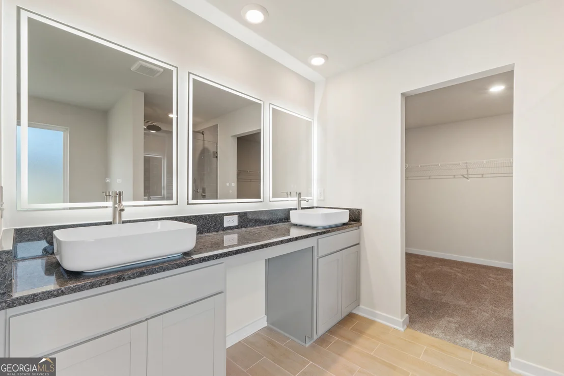 Photo of 203 Crabapple Road