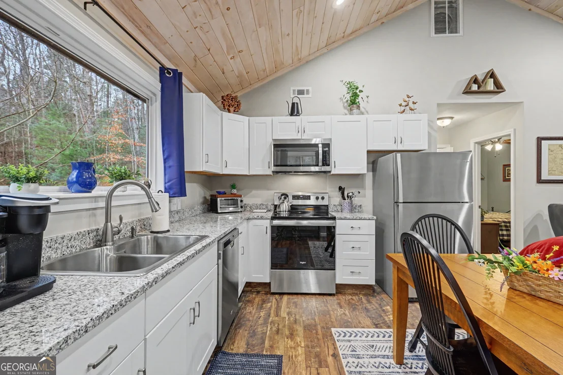 Photo of 84 Creekside Lane