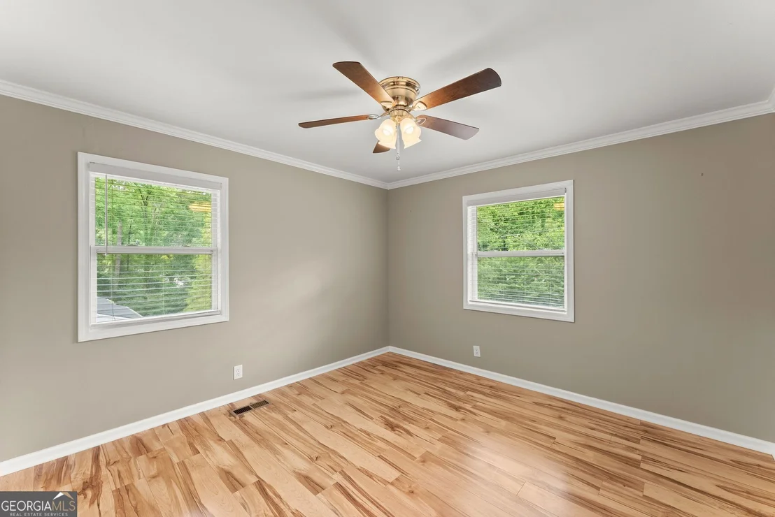 Photo of 47 Cherokee Boulevard