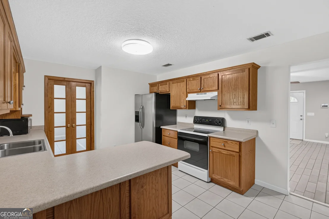 Photo of 504 Lake Drive