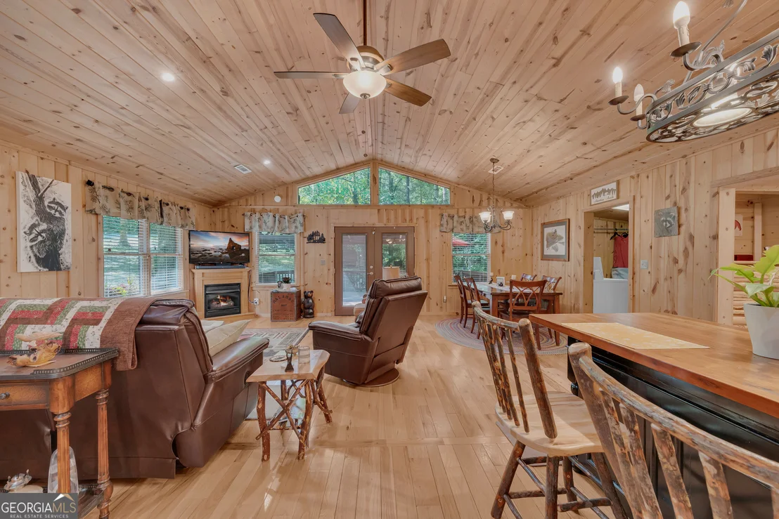 Photo of 113 Biddy Mtn Lane