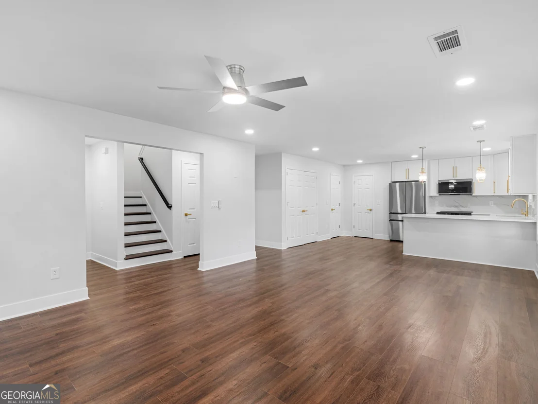 Photo of 493 Cathedral Drive