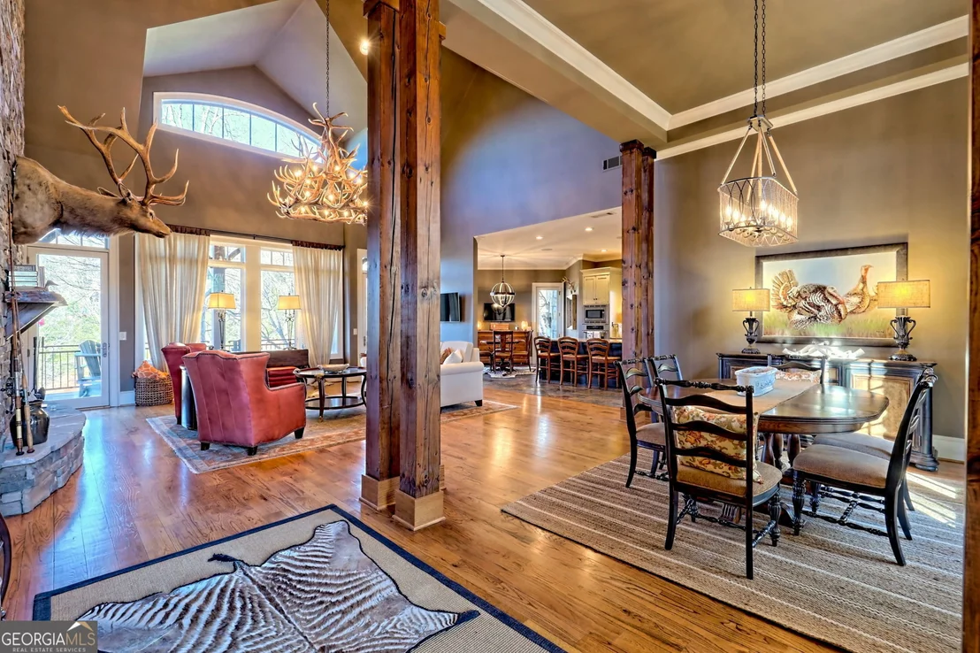 Photo of 689 Waterfall Drive