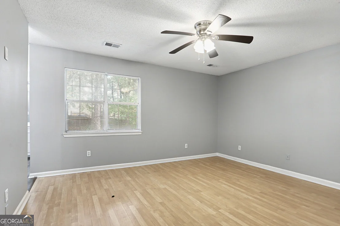 Photo of 1586 Elizabeth Lane