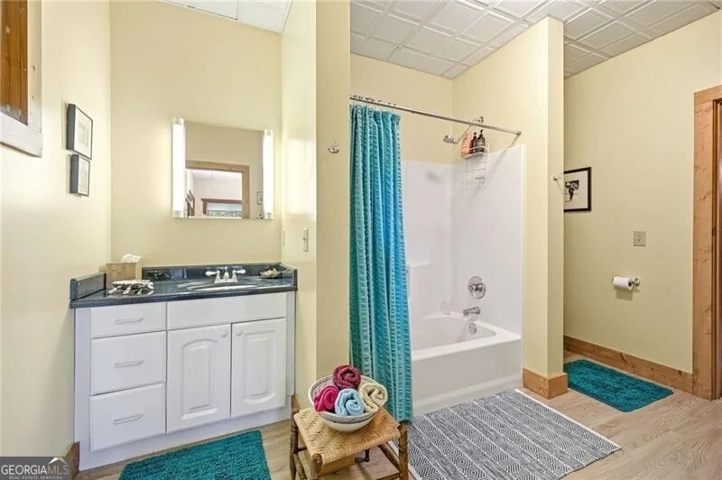 Photo of 7625 Fish Hook Lane