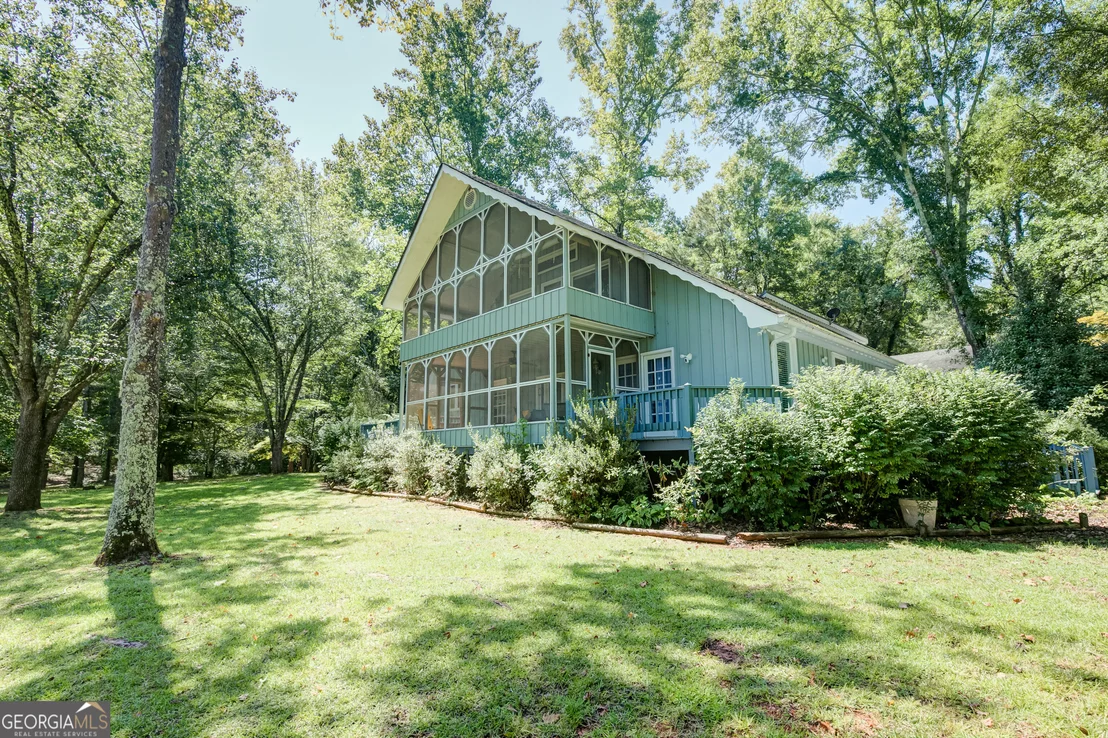 Photo of 215 Wessmanor Drive