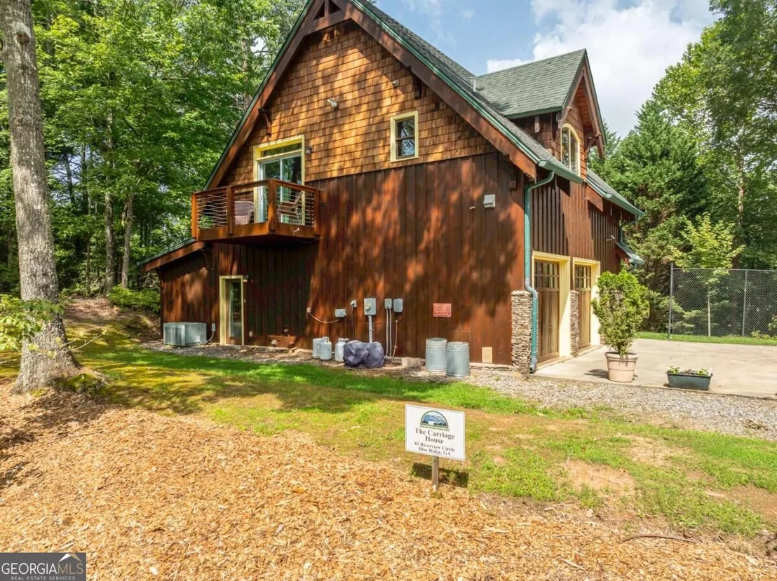 Photo of 83 Riverview Circle