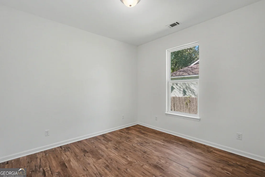 Photo of 1115 Bates Avenue