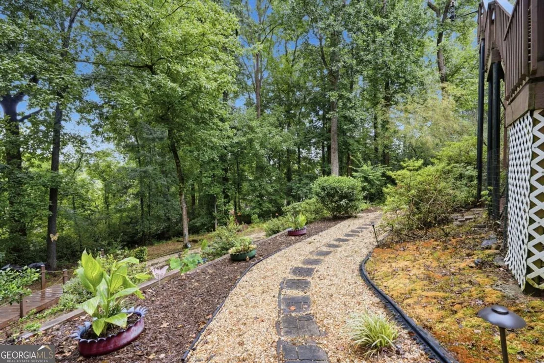 Photo of 214 Glenbrook Lane