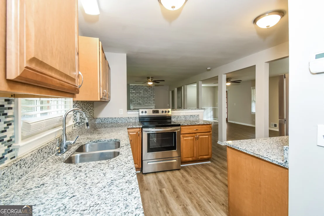 Photo of 6794 Hembree Drive