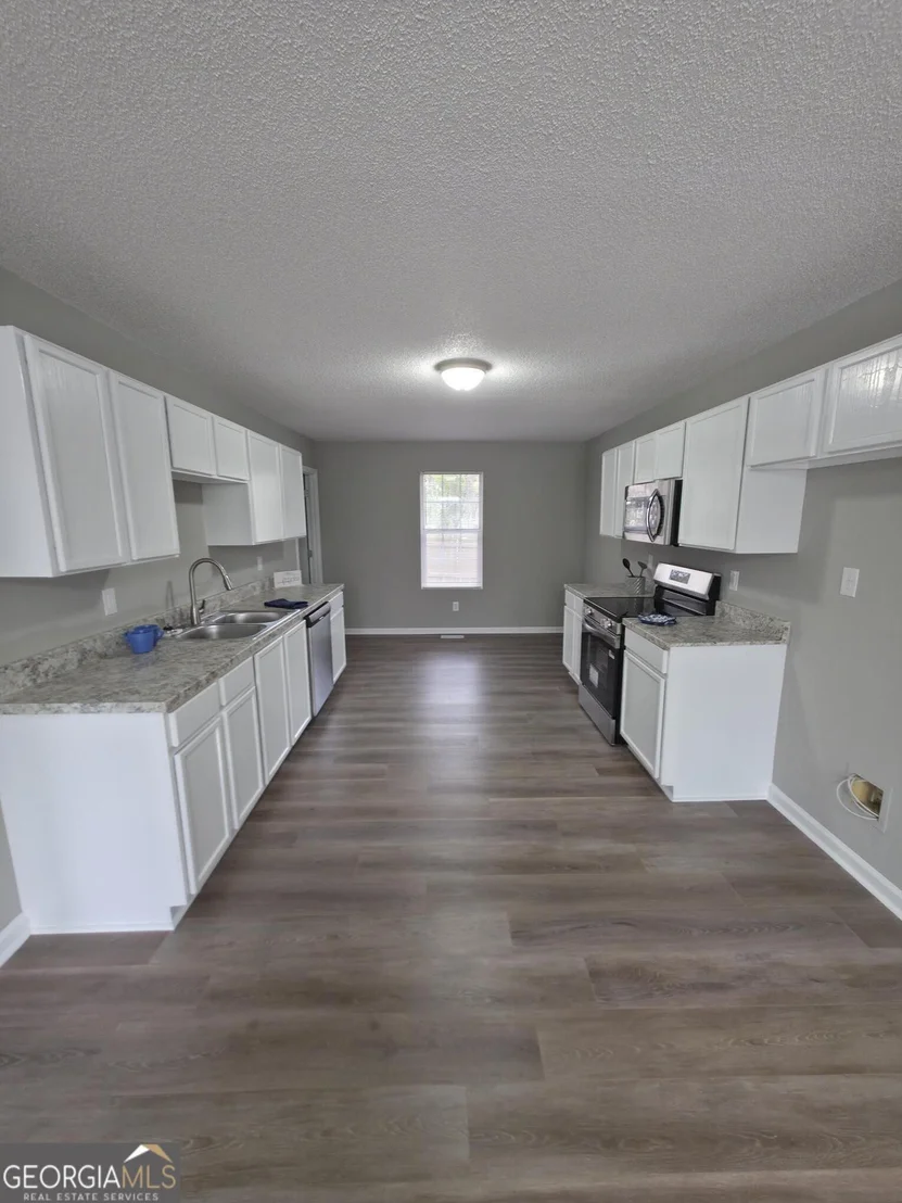 Photo of 274 Chesterton Drive