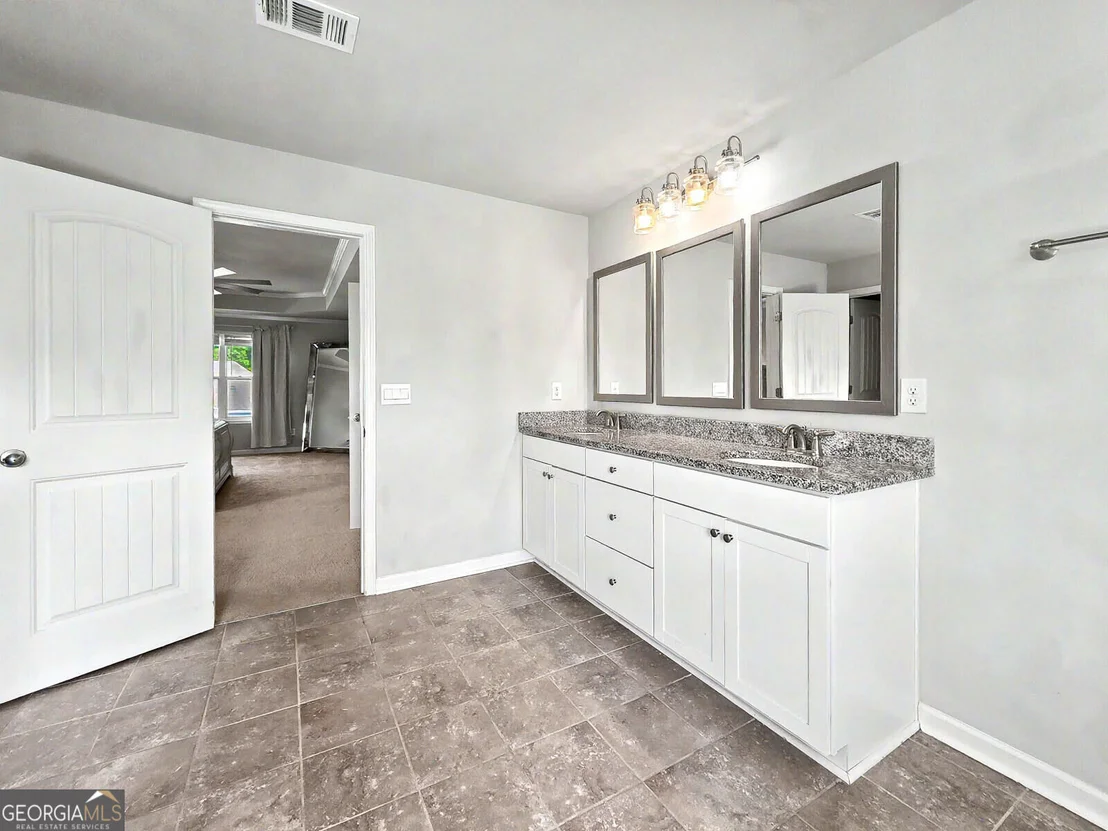 Photo of 349 Garnet Drive