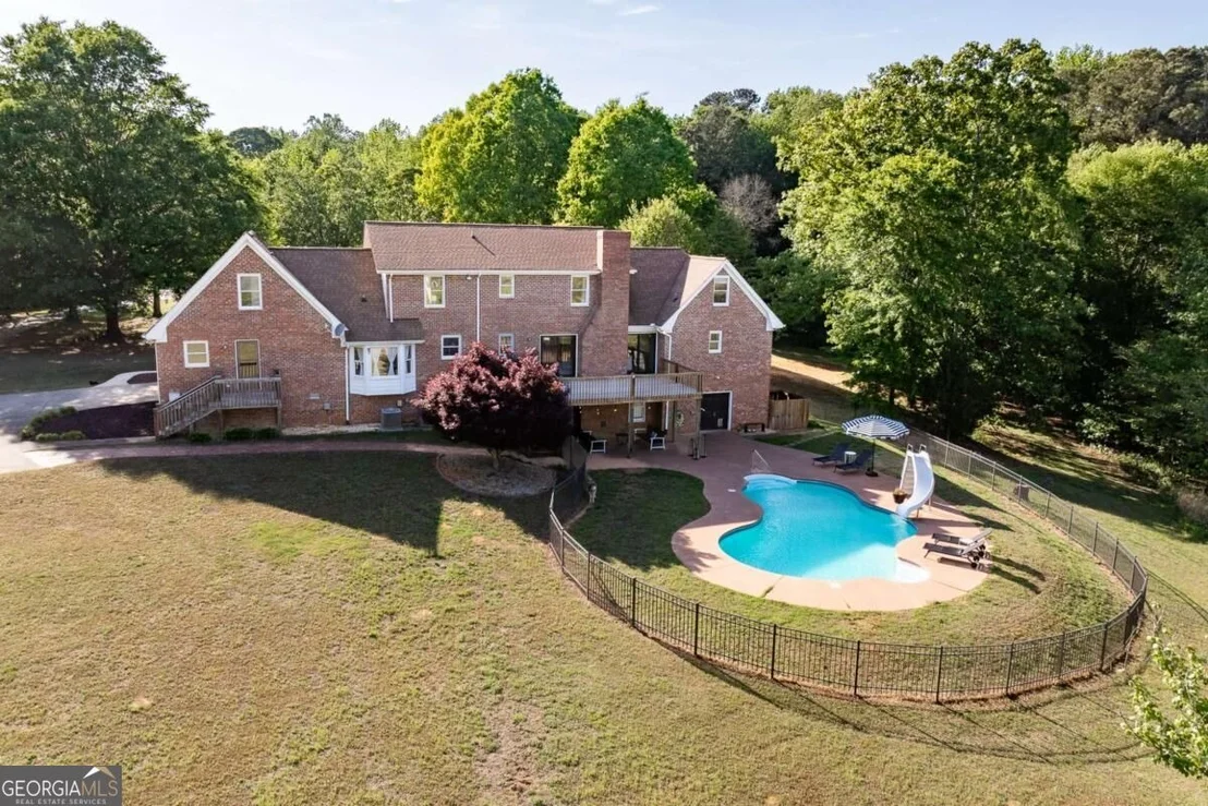 Photo of 136 Hidden Lake Drive