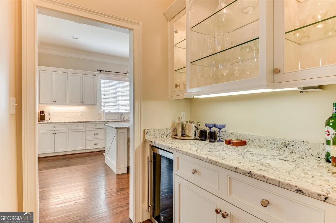 Photo of 1052 Emerald Place
