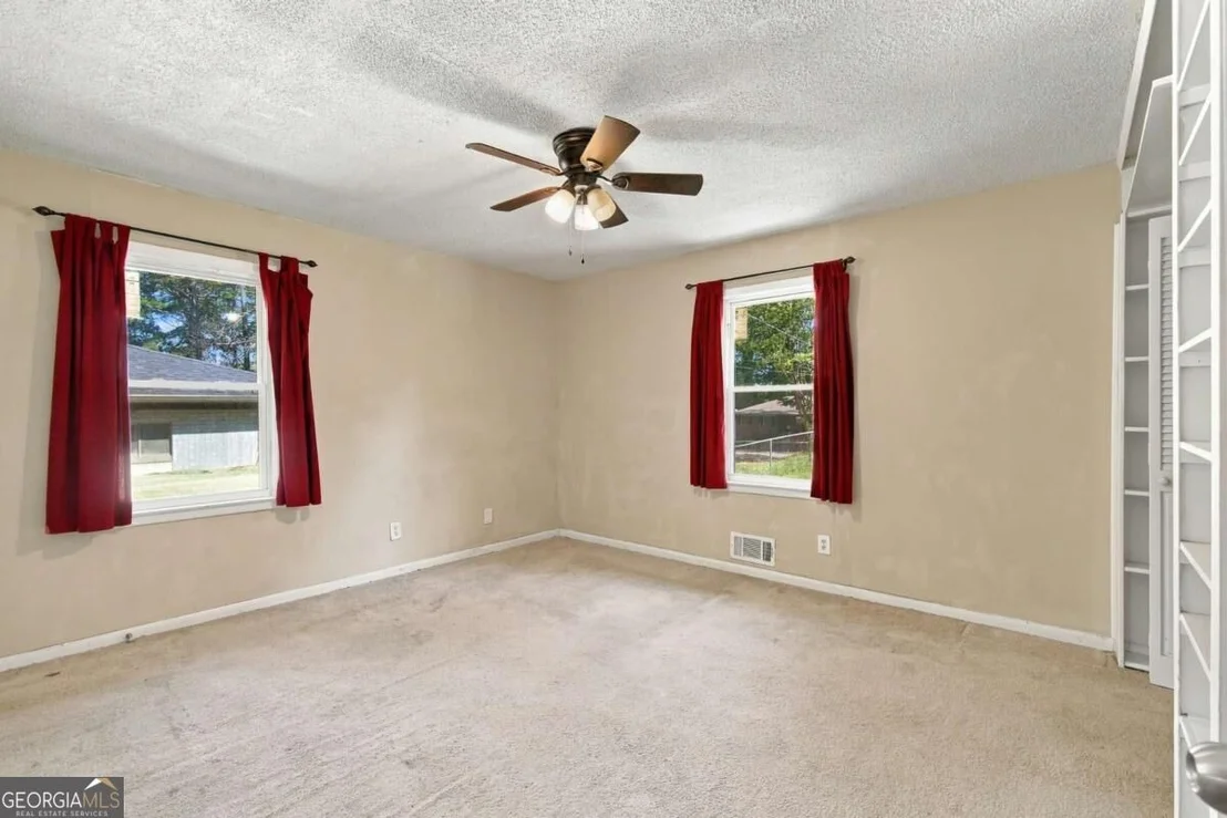 Photo of 2498 Johnson Drive