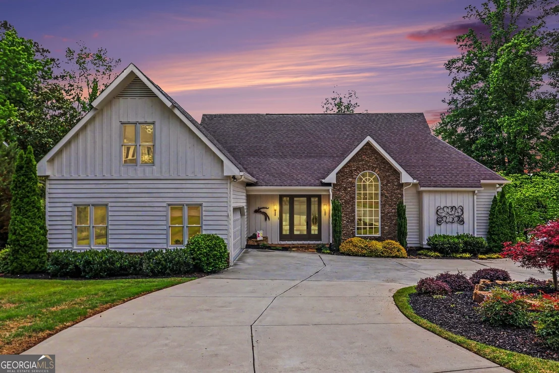 Photo of 8895 Willowbrae Lane