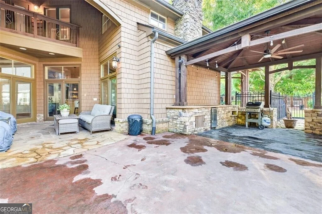 Photo of 5829 Swinging Gate Road
