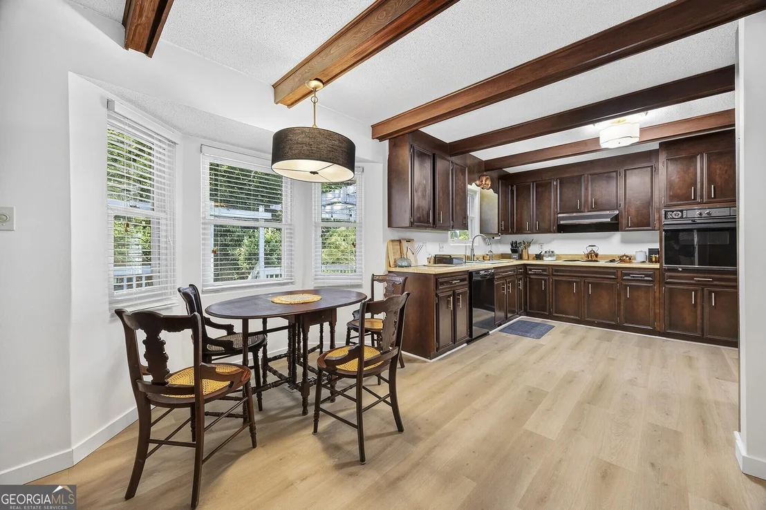 Photo of 1137 Clairmont Place