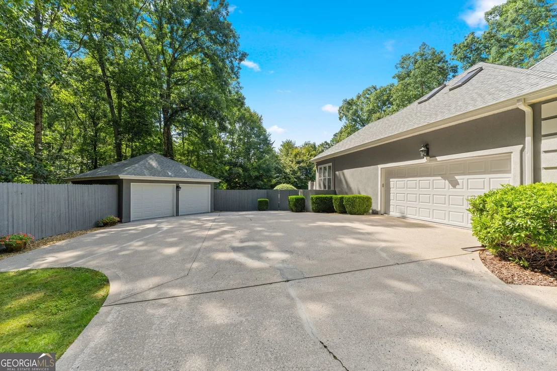 Photo of 5725 Ash Drive
