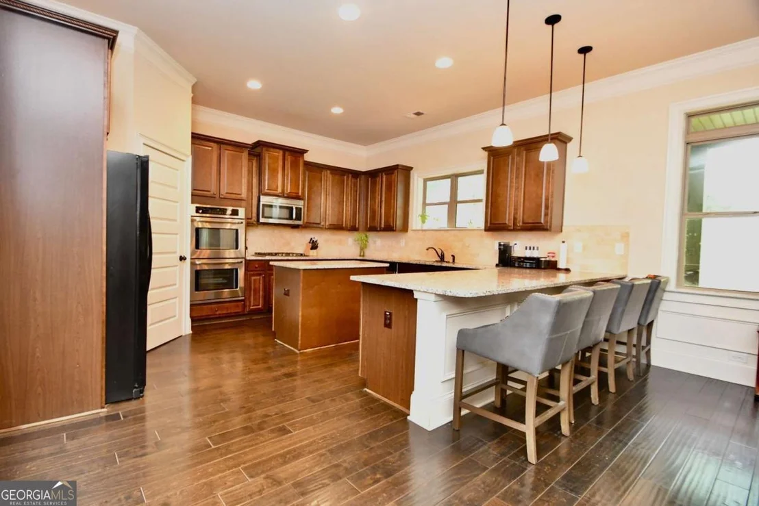 Photo of 1140 Riverhill Drive