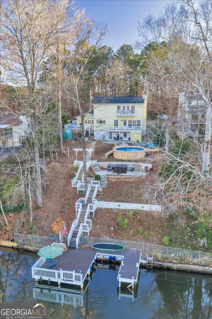 Photo of 330 Greentree Parkway
