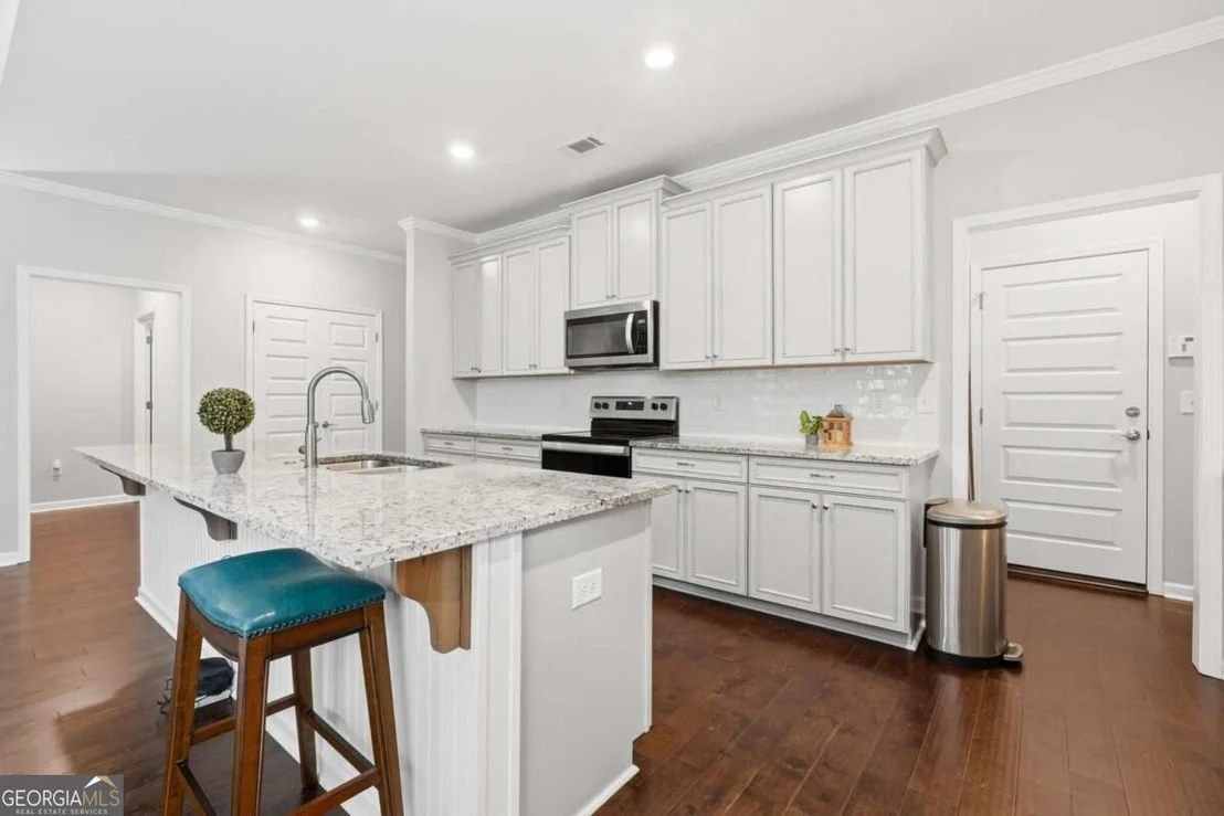 Photo of 312 Pinebrook Drive