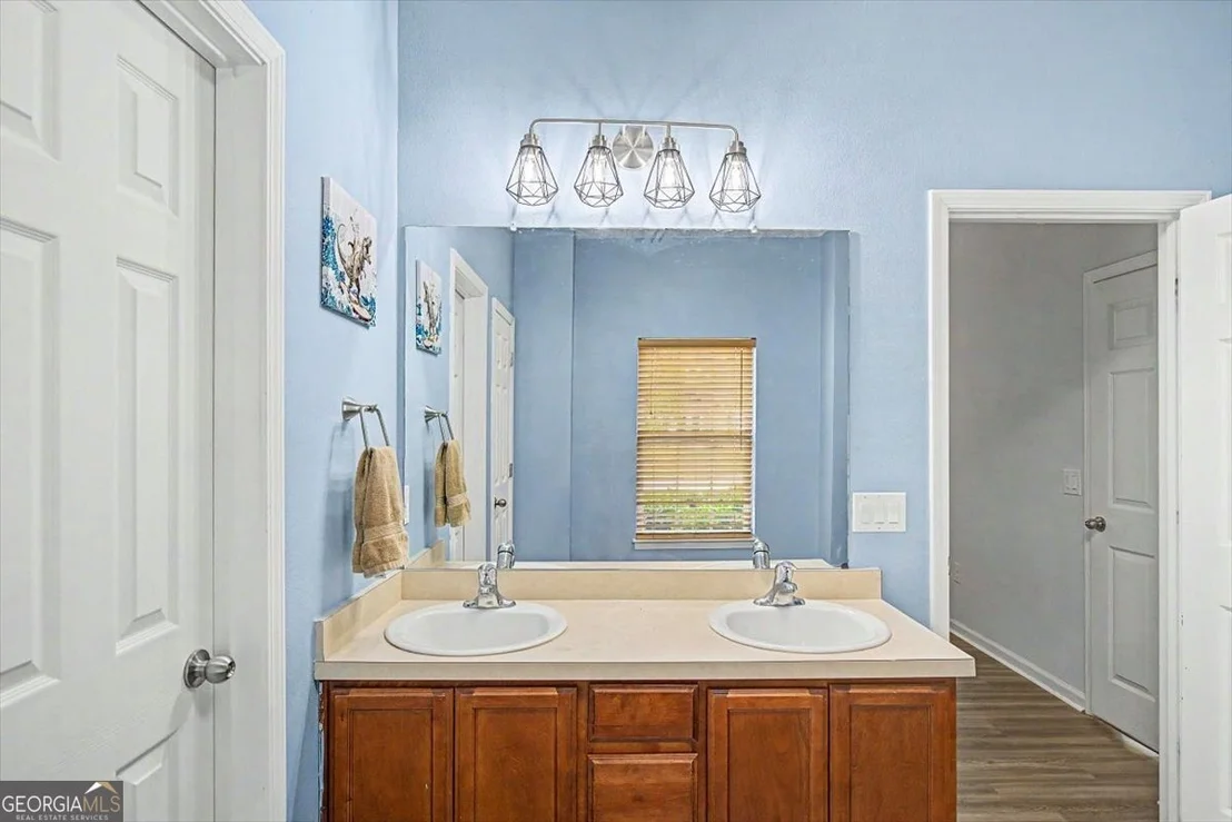 Photo of 512 Amsonia Circle