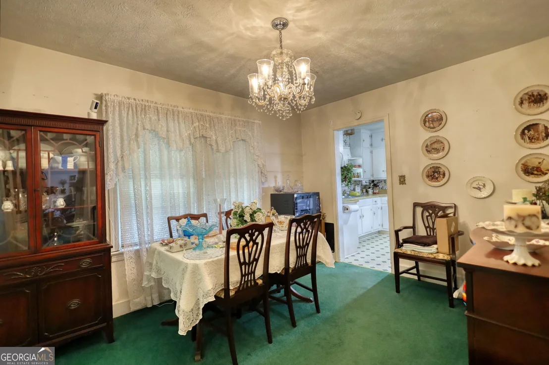 Photo of 982 Highland Circle SE