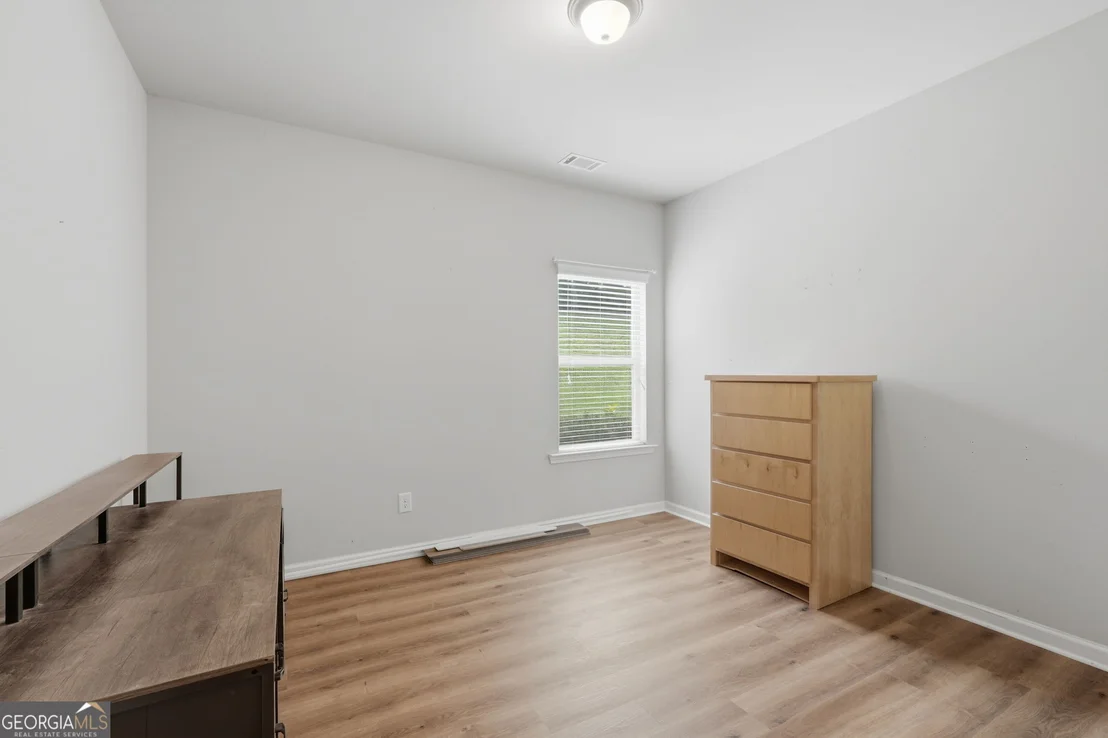 Photo of 5565 Banner Boulevard
