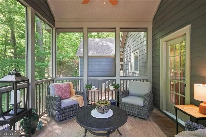 Photo of 1458 Valley View Drive