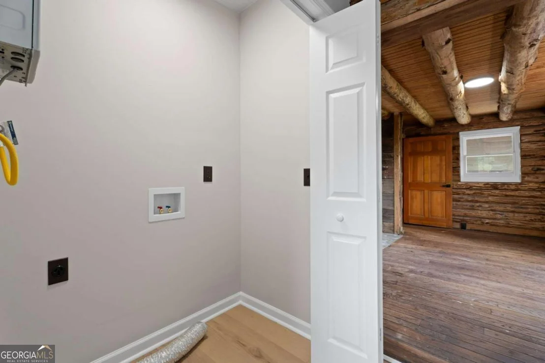 Photo of 2059 Cave Spring Road